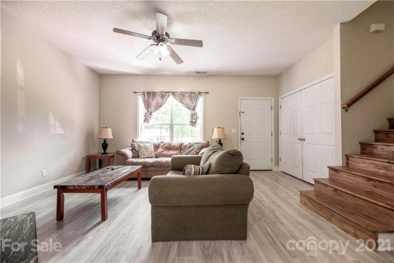 Property image 3 at 714 Berkshire Drive, Statesville, NC 28677