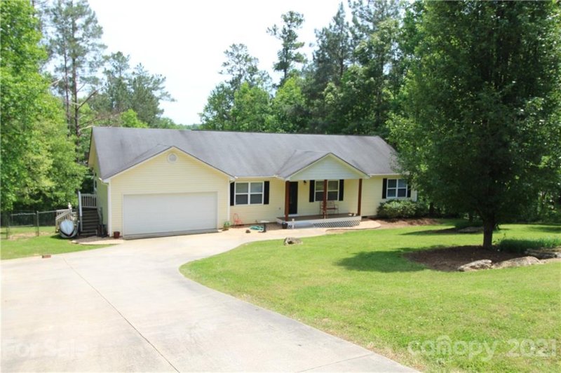 Property image 2 at 4806 Rio De Luna None, Hickory, NC 28601