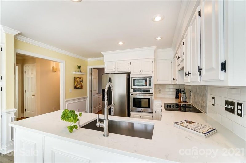 Property image 4 at 6201 Nealwood Lane, Charlotte, NC 28277