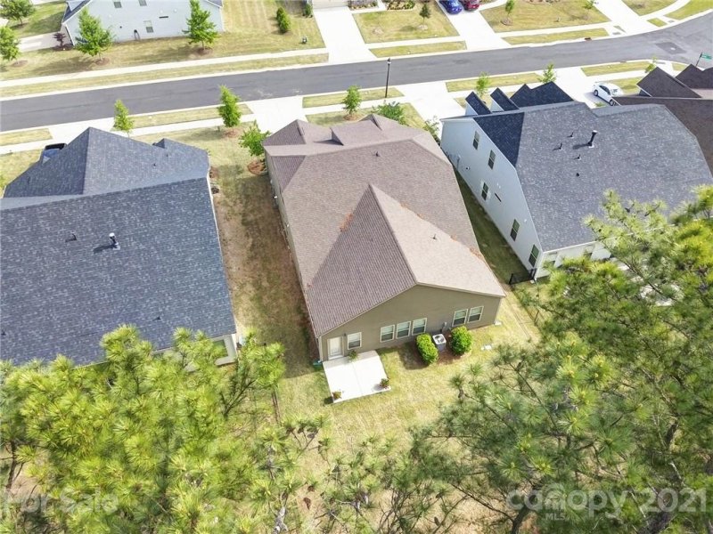 Property image 4 at 14911 Batteliere Drive, Charlotte, NC 28278