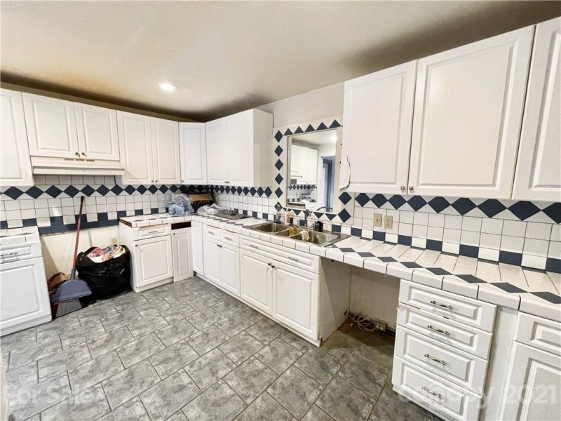 Property image 2 at 908 Fairmont Avenue, Salisbury, NC 28144