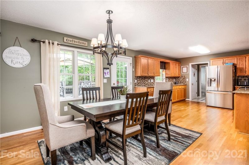 Property image 3 at 1146 Waterford Drive, Hickory, NC 28602