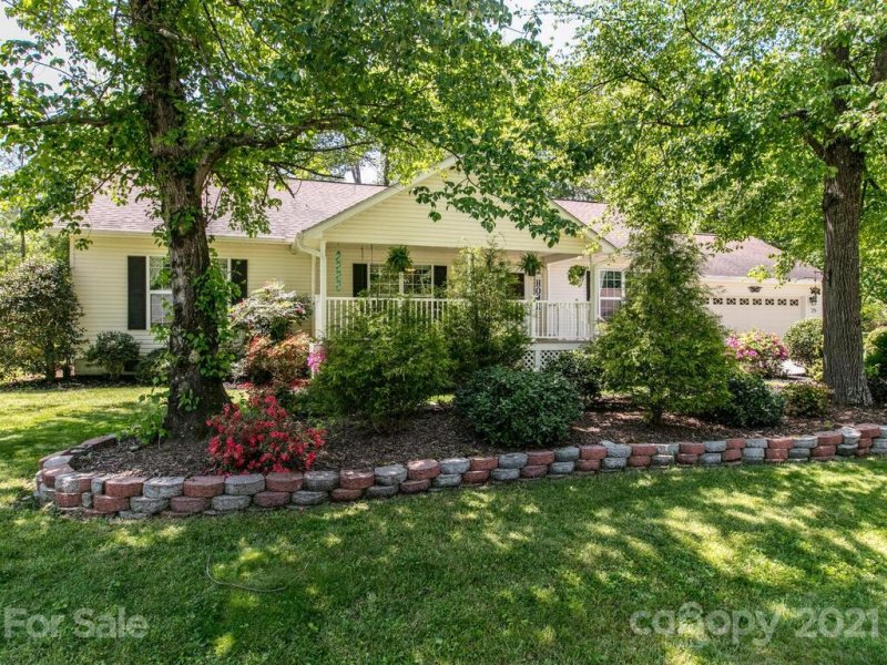 Property image 4 at 25 Partridge Berry Loop, Mills River, NC 28759