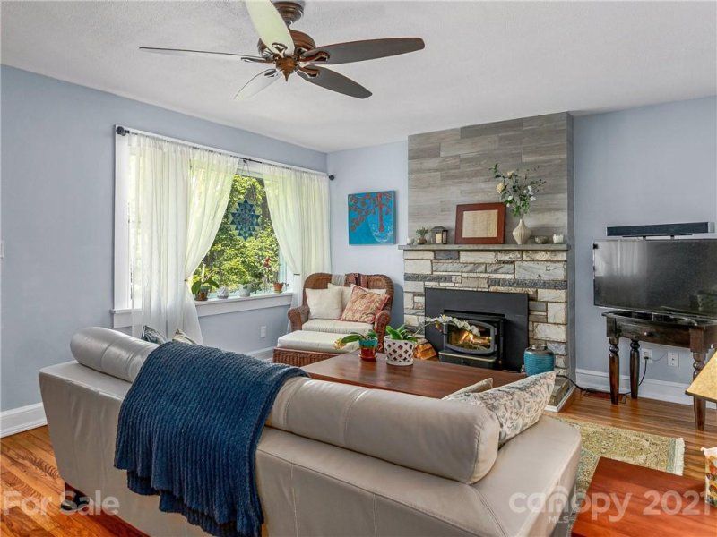 Property image 4 at 135 Louisiana Avenue, Asheville, NC 28806