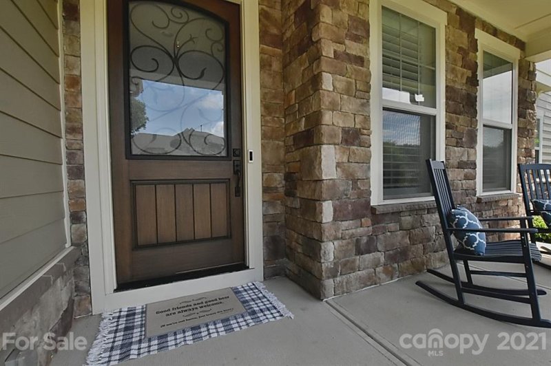 Property image 2 at 922 Castlewatch Drive, Fort Mill, SC 29708