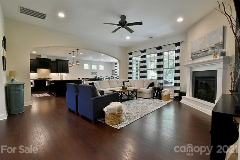 Property image 5 at 922 Castlewatch Drive, Fort Mill, SC 29708