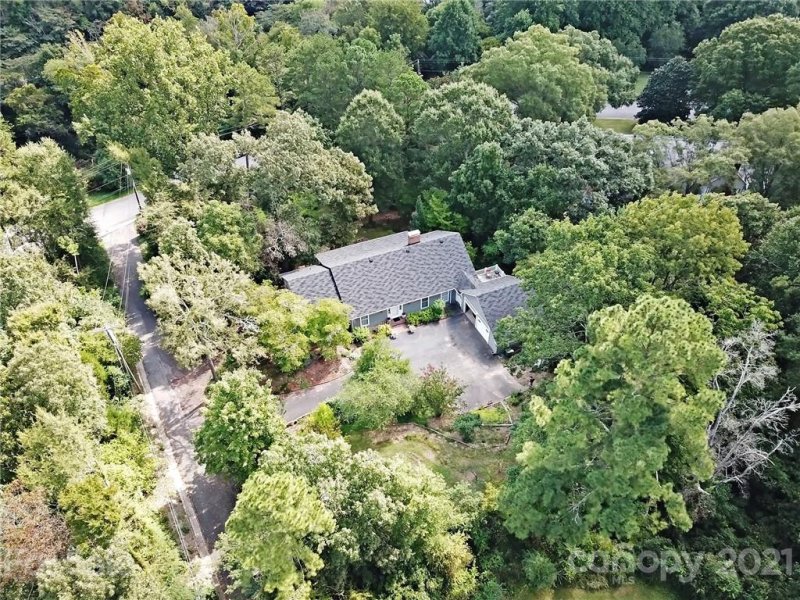 Property image 3 at 530 Hermitage Drive, Concord, NC 28025