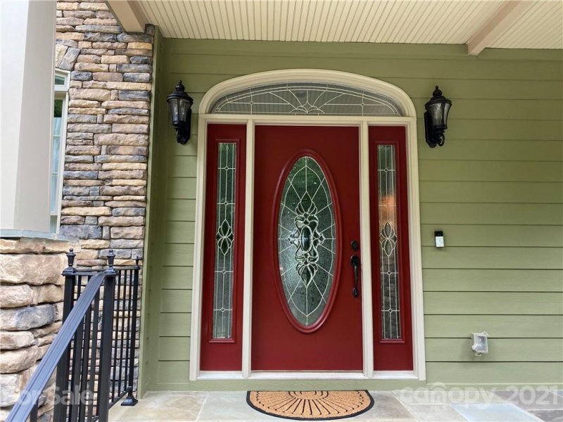 Property image 2 at 330 Riverwood Road, Mooresville, NC 28117