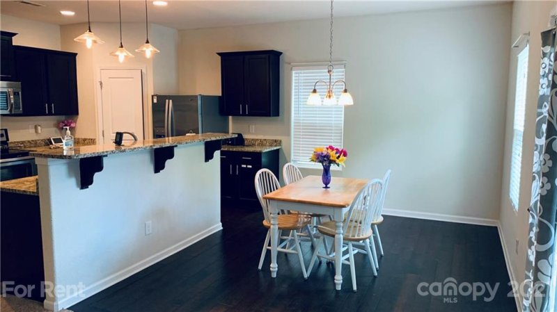 Property image 3 at 4713 Opus Lane, Charlotte, NC 28214