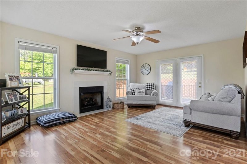 Property image 3 at 220 Doe Run, Morganton, NC 28655