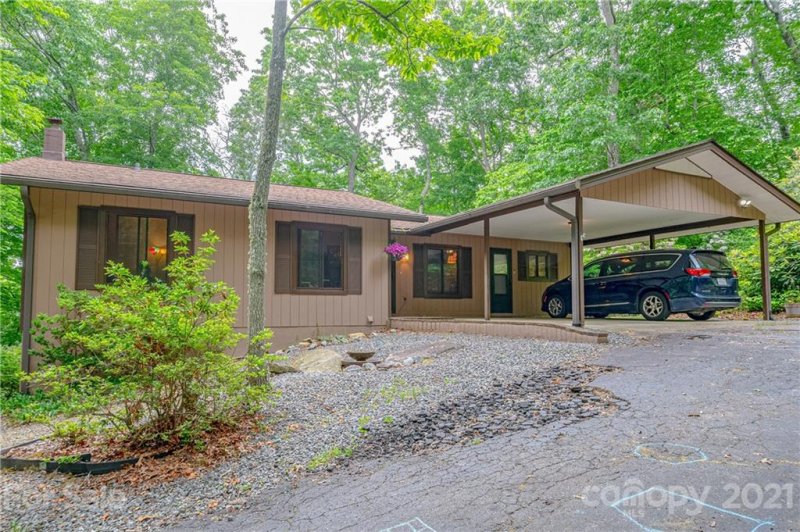 32 Honeysuckle Ridge Road