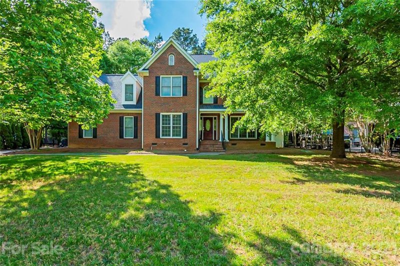 1970 Olde Oxford Court
