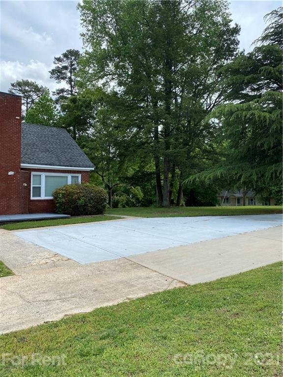 Property image 2 at 2204 N New Hope Road, Gastonia, NC 28054