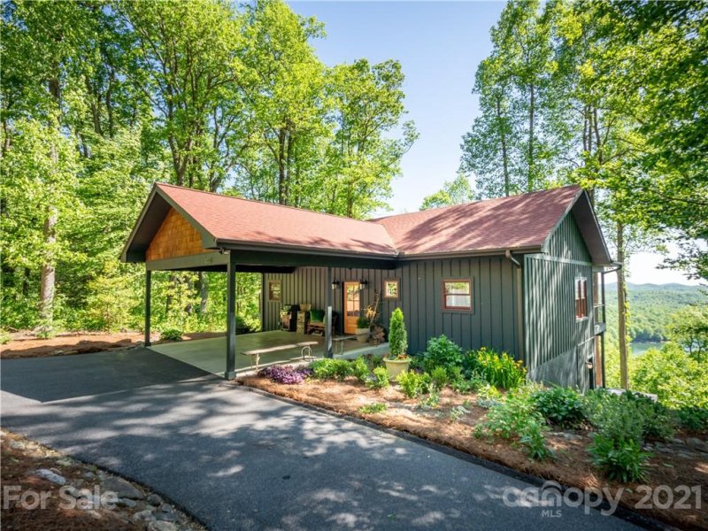 Property image 2 at 600 Tanglewood Lane, Saluda, NC 28773