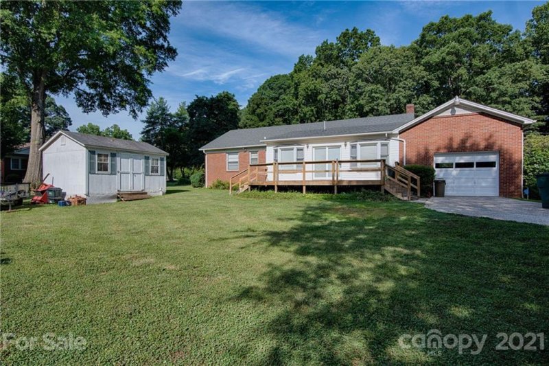 Property image 3 at 712 2nd Avenue, Conover, NC 28613