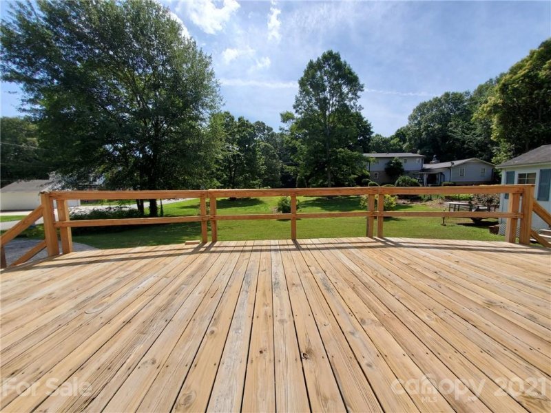 Property image 4 at 712 2nd Avenue, Conover, NC 28613