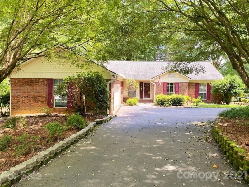 1 Pebble Beach Court