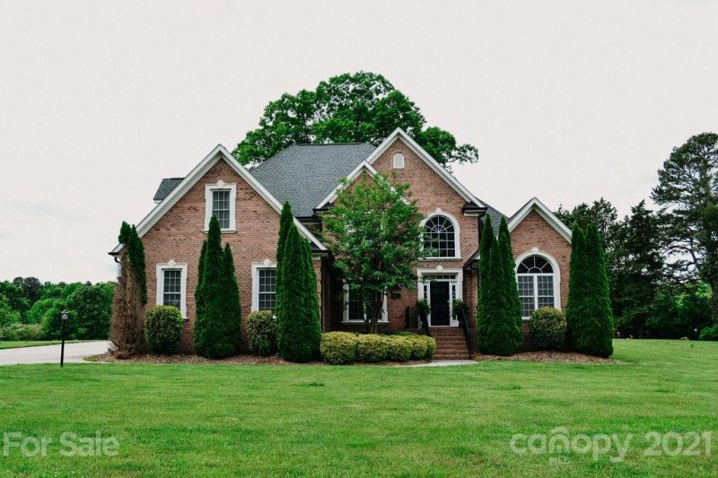 490 Lake Wright Road