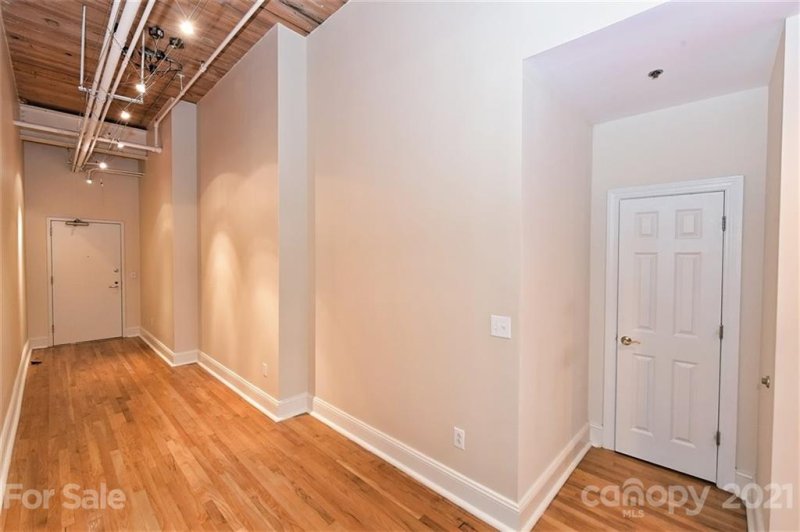 Property image 4 at 310 Arlington Avenue, Charlotte, NC 28203