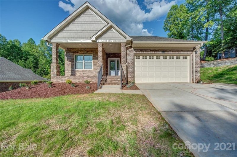 Property image 2 at 1011 Marguerite Drive, Lowell, NC 28098