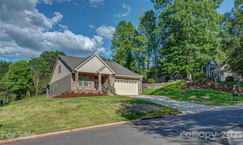 Property image 3 at 1011 Marguerite Drive, Lowell, NC 28098