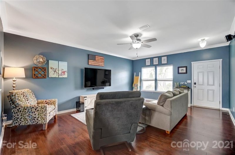 Property image 5 at 340 Battery Circle, Clover, SC 29710