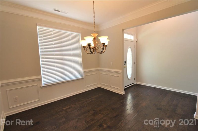 Property image 2 at 8905 Holland Park Lane, Charlotte, NC 28277