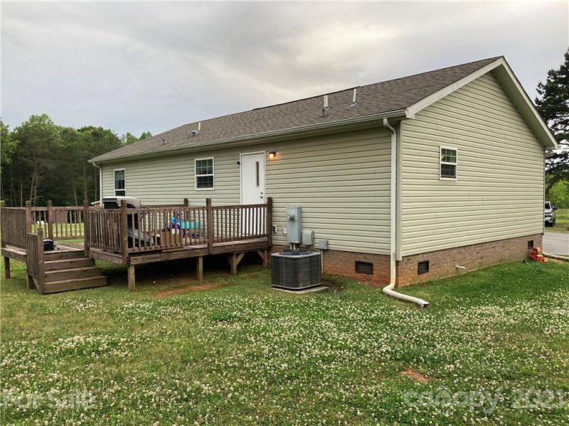 Property image 3 at 216 Blue Bird Lane, Shelby, NC 28152
