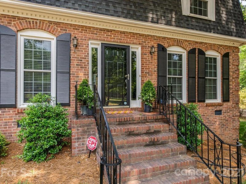 Property image 3 at 2500 Innsbrook Road, Charlotte, NC 28226