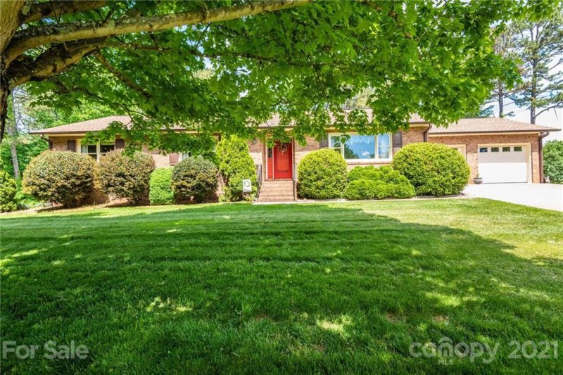 Property image 2 at 48 Penelope Lane, Taylorsville, NC 28681