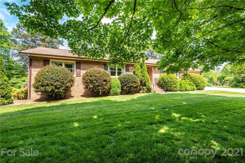 Property image 5 at 48 Penelope Lane, Taylorsville, NC 28681