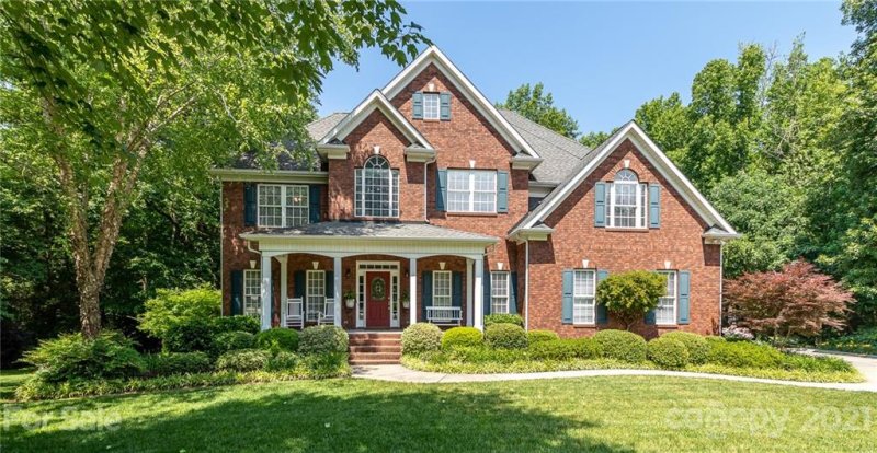 805 Savile Lane