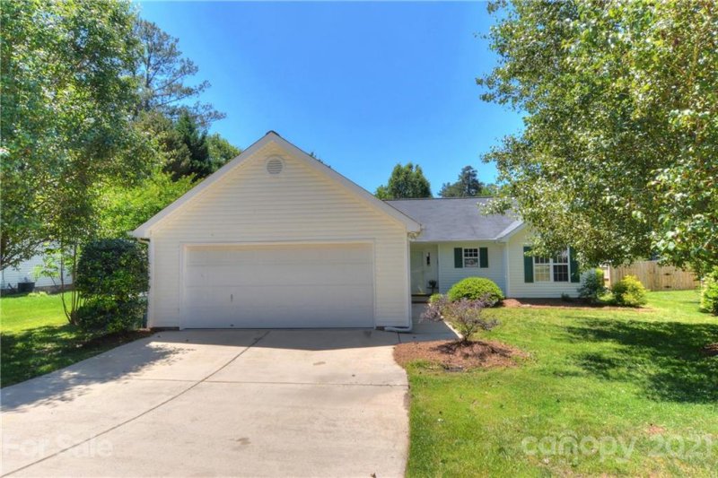 4025 Maple Shore Drive