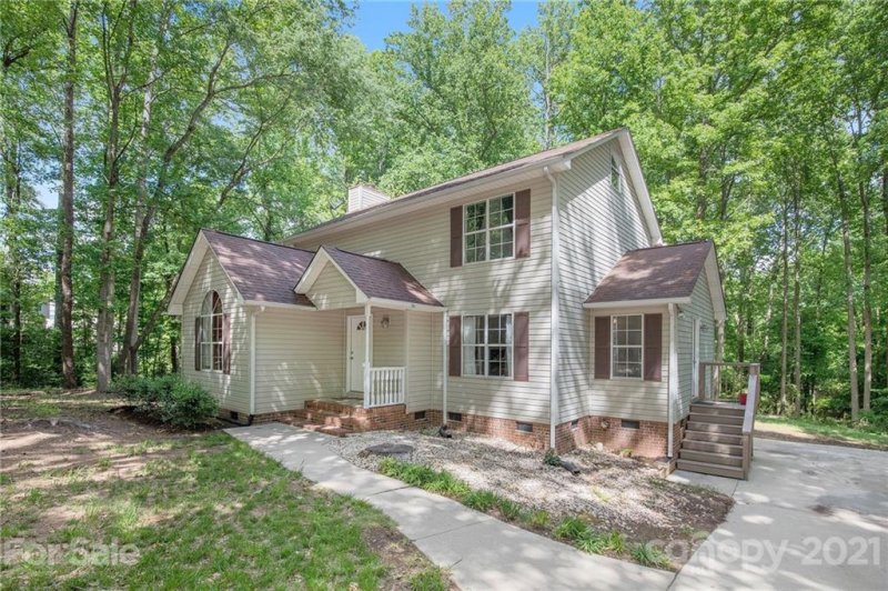 Property image 2 at 1539 Nichole Lane, Fort Mill, SC 29708