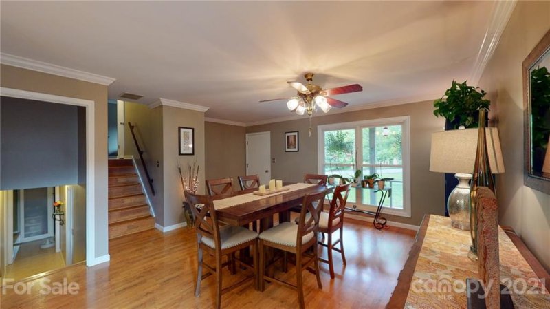 Property image 3 at 6 Crandon Court, Asheville, NC 28804
