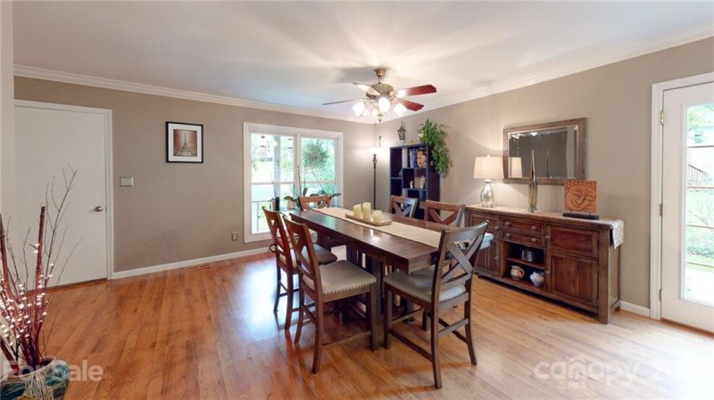 Property image 4 at 6 Crandon Court, Asheville, NC 28804