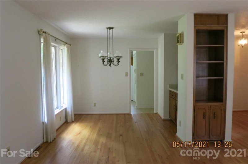 Property image 4 at 410 2nd Avenue, Conover, NC 28613