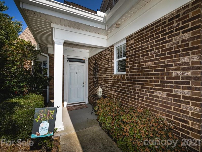 Property image 4 at 10710 Vicino Court, Matthews, NC 28105