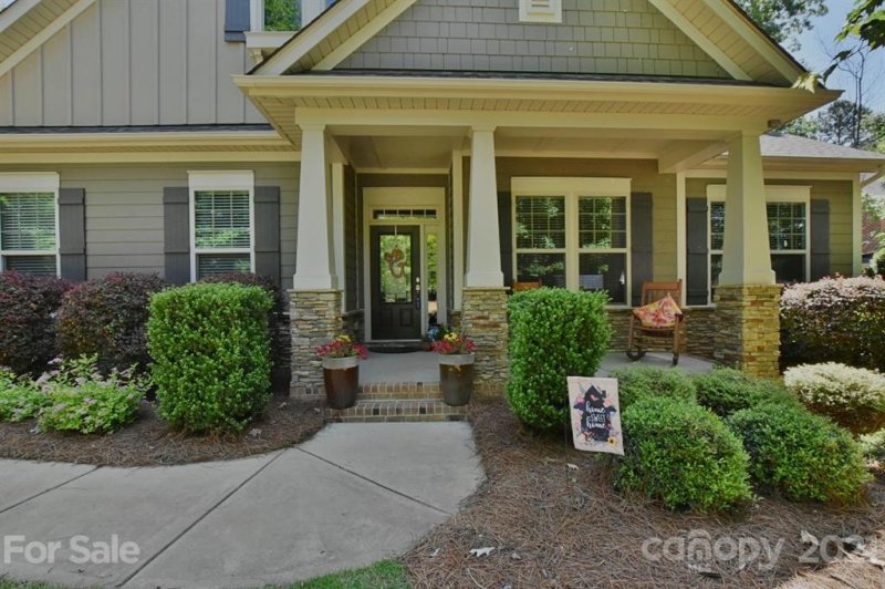 Property image 3 at 757 Fawns Glen Place, Clover, SC 29710