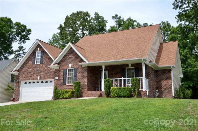 Property image 3 at 211 N Kayla Drive, Salisbury, NC 28146