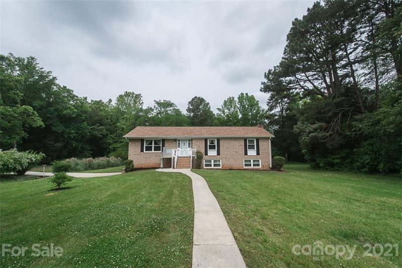 Property image 2 at 104 Bayberry Drive, Salisbury, NC 28147