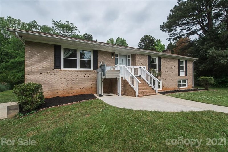 Property image 3 at 104 Bayberry Drive, Salisbury, NC 28147