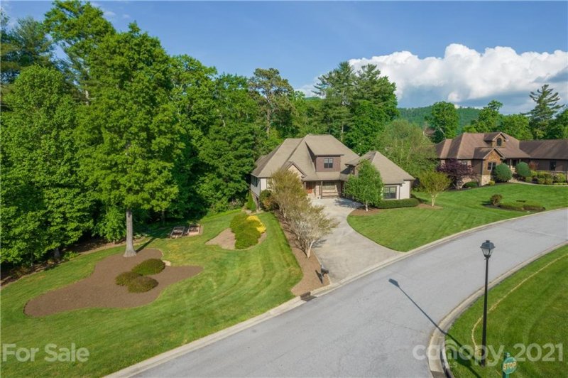 Property image 4 at 34 King Heights Drive, Fletcher, NC 28732