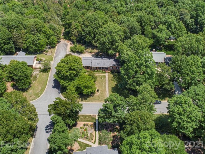 Property image 3 at 1838 Summerhill Drive, Charlotte, NC 28212