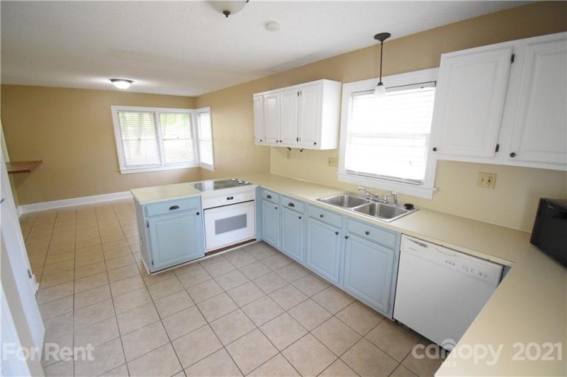 Property image 3 at 8101 Plott Road, Charlotte, NC 28215