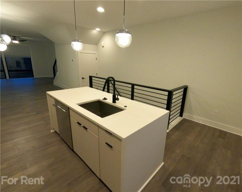 Property image 2 at 1213 Minter Place, Charlotte, NC 28203