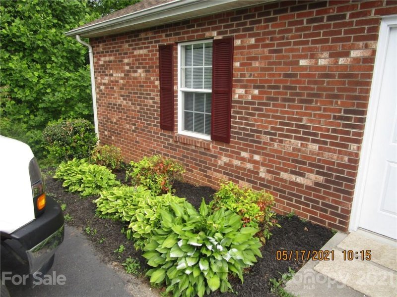 Property image 4 at 117 24th Street, Hickory, NC 28601