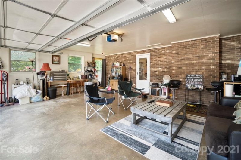 Property image 5 at 401 Deal Avenue, Conover, NC 28613