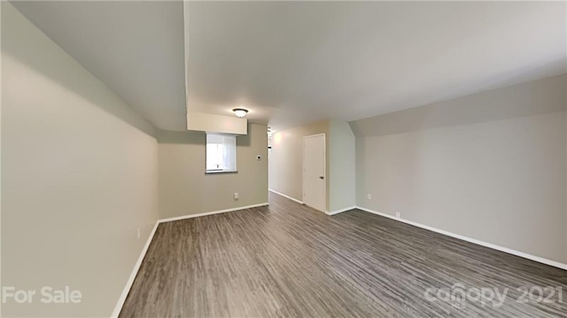 Property image 3 at 951 Hollywood Street, Charlotte, NC 28211