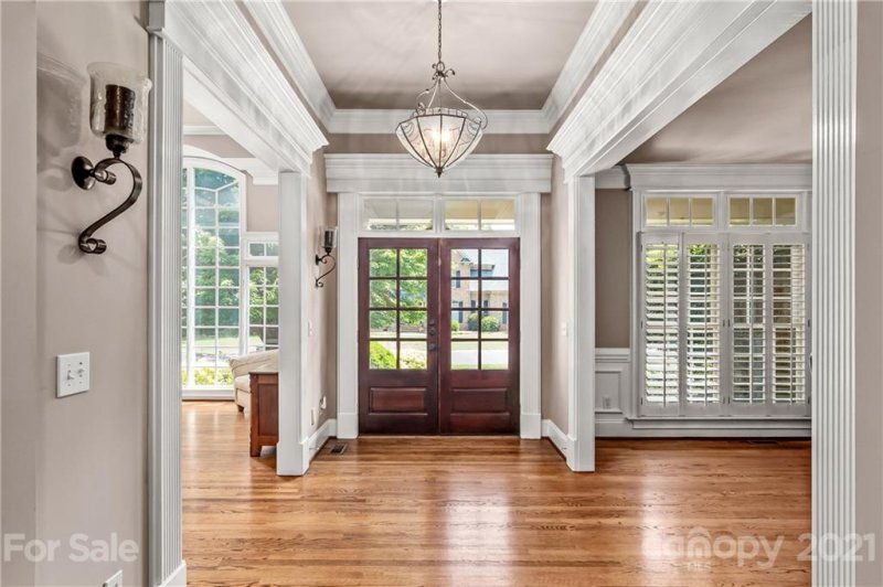 Property image 3 at 3316 Maryhurst Lane, Charlotte, NC 28226